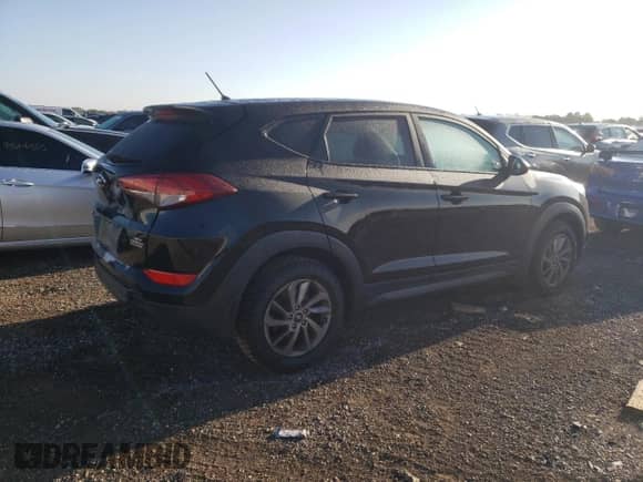 2018 Hyundai Tucson SE с VIN KM8J2CA4XJU780757, выставлен на аукционе Copart как лот 71133115 с пробегом 87 249 миль миль и Списание • Salvage title. История ставок и продаж доступна на DreamBid. Изображение 3.