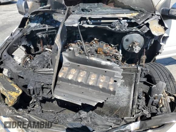 2019 Ford F-150 XL z VIN 1FTFW1E16KFB28307, wystawiony jako Copart lot #58721875 z przebiegiem Nie podano mil oraz Szkoda całkowita • Salvage title. Historia ofert i sprzedaży dostępna na DreamBid. Obrazek 11.