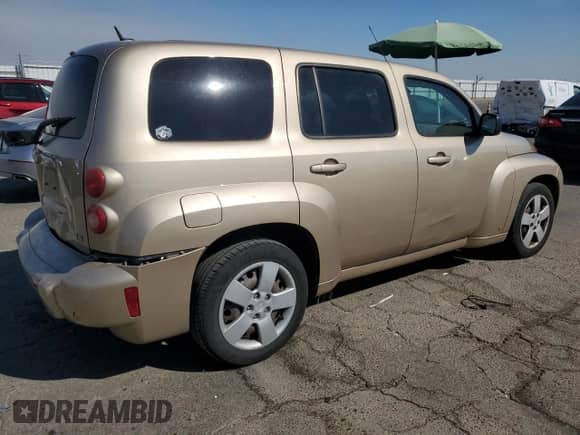 2008 Chevrolet HHR LS z VIN 3GNDA13D18S608723, wystawiony jako Copart lot #71544915 z przebiegiem 111 174 mil mil oraz Szkoda całkowita • Salvage title. Historia ofert i sprzedaży dostępna na DreamBid. Obrazek 3.