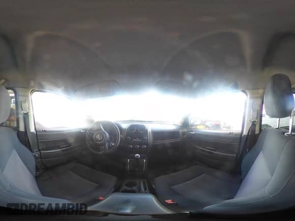 2011 Jeep Compass z VIN 1J4NT1FA3BD240989, wystawiony jako IAAI lot #43454073 z przebiegiem 121 404 mil mil oraz . Historia ofert i sprzedaży dostępna na DreamBid. Obrazek 18.