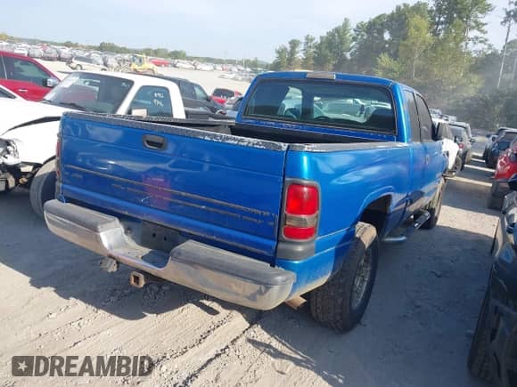 2001 Dodge 1500 with VIN 3B7HC13Y61M256174, listed as a IAAI auction lot 43279697 with 223,923 mi miles and . Bid and sale history available at DreamBid. Image 4.