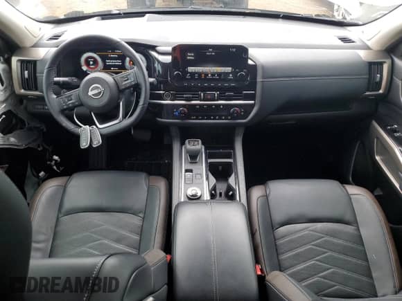 2024 Nissan Pathfinder Platinum with VIN 5N1DR3DK1RC244266, listed as a Copart auction lot 61260575 with 12,892 mi miles and Salvage title. Bid and sale history available at DreamBid. Image 8.