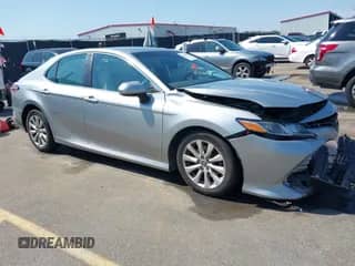 2020 Toyota Camry LE с VIN 4T1C11AK9LU890510, выставлен на аукционе IAAI как лот 43240320 с пробегом 79 183 миль миль и . История ставок и продаж доступна на DreamBid. Изображение 1.