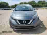 2017 Nissan Note SV z VIN 3N1CE2CP6HL353279, wystawiony jako Copart lot #81162265 z przebiegiem 143 347 mil mil oraz Szkoda całkowita • Salvage title. Historia ofert i sprzedaży dostępna na DreamBid. Obrazek 5.