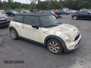 2008 MINI Hardtop S with VIN WMWMF73568TV38418, listed as a IAAI auction lot 43528935 with 89,860 mi miles and . Bid and sale history available at DreamBid. Image 1.