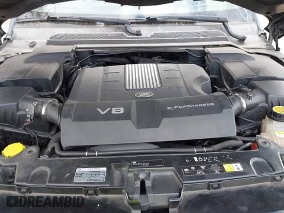 2013 Land Rover Range Rover Sport SC z VIN SALSH2E48DA802796, wystawiony jako IAAI lot #41613187 z przebiegiem 104 024 mil mil oraz . Historia ofert i sprzedaży dostępna na DreamBid. Obrazek 10.