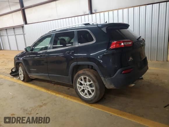 2016 Jeep Cherokee Latitude с VIN 1C4PJMCB6GW251354, выставлен на аукционе Copart как лот 83872795 с пробегом 142 230 миль миль и Списание • Salvage title. История ставок и продаж доступна на DreamBid. Изображение 2.