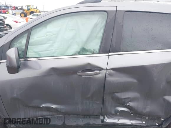 2020 Chevrolet Trax LT with VIN 3GNCJPSB2LL336099, listed as a IAAI auction lot 42649531 with 107,747 mi miles and . Bid and sale history available at DreamBid. Image 14.