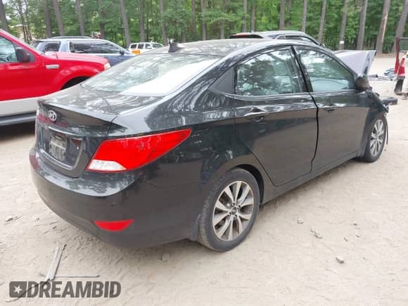 2017 Hyundai Accent Value Edition с VIN KMHCT4AE3HU379646, выставлен на аукционе IAAI как лот 42429659 с пробегом 63 230 миль миль и . История ставок и продаж доступна на DreamBid. Изображение 4.