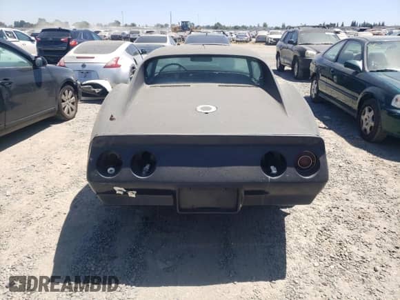 1975 Chevrolet Corvette with VIN 1Z37J5S410428, listed as a Copart auction lot 60106774 with Not provided miles and Clean title. Bid and sale history available at DreamBid. Image 6.