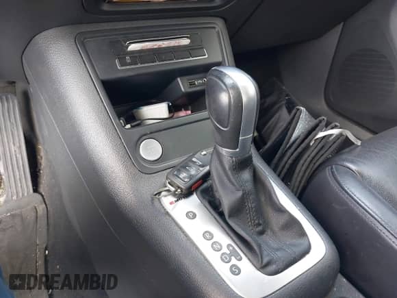 2017 Volkswagen Tiguan Sport с VIN WVGUV7AX0HW512062, выставлен на аукционе IAAI как лот 41905680 с пробегом 106 922 миль миль и . История ставок и продаж доступна на DreamBid. Изображение 11.