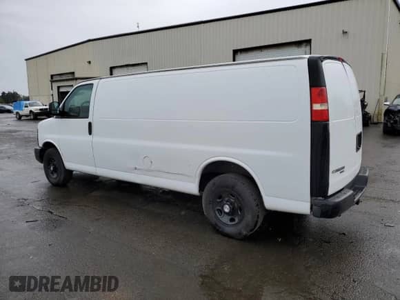 2014 Chevrolet Express Cargo with VIN 1GCWGGBA1E1193958, listed as a Copart auction lot 77208494 with 126,193 mi miles and Clean title. Bid and sale history available at DreamBid. Image 2.