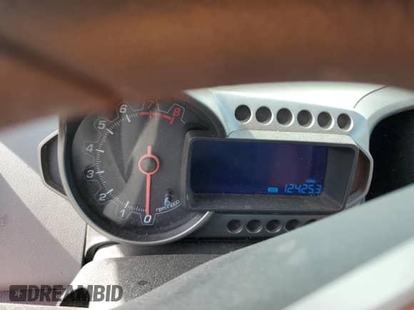 2013 Chevrolet Sonic LS with VIN 1G1JB6SH9D4215002, listed as a Copart auction lot 42182225 with 124,253 mi miles and Salvage title. Bid and sale history available at DreamBid. Image 9.