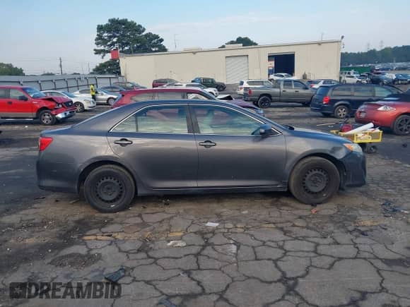 2014 Toyota Camry XLE with VIN 4T4BF1FK8ER359345, listed as a IAAI auction lot 43243044 with 225,932 mi miles and . Bid and sale history available at DreamBid. Image 13.
