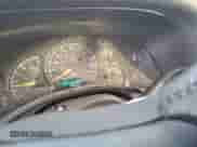 2000 Chevrolet Silverado 2500 LS z VIN 1GCGK29U1YE289916, wystawiony jako Copart lot #43776895 z przebiegiem 195 621 mil mil oraz Szkoda całkowita • Salvage title. Historia ofert i sprzedaży dostępna na DreamBid. Obrazek 9.