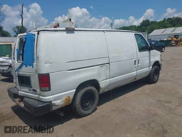 2009 Ford Econoline Cargo Commercial с VIN 1FTNE14W99DA01715, выставлен на аукционе IAAI как лот 42708534 с пробегом Не указан миль и . История ставок и продаж доступна на DreamBid. Изображение 4.