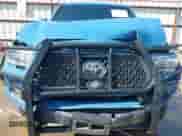 2019 Toyota Tacoma SR z VIN 3TMCZ5AN1KM249062, wystawiony jako IAAI lot #43236818 z przebiegiem 60 599 mil mil oraz . Historia ofert i sprzedaży dostępna na DreamBid. Obrazek 6.