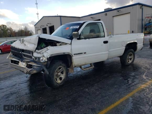 1997 Dodge 1500 with VIN 1B7HF16Y2VS181604, listed as a Copart auction lot 79451424 with 269,471 mi miles and Salvage title. Bid and sale history available at DreamBid. Image 1.