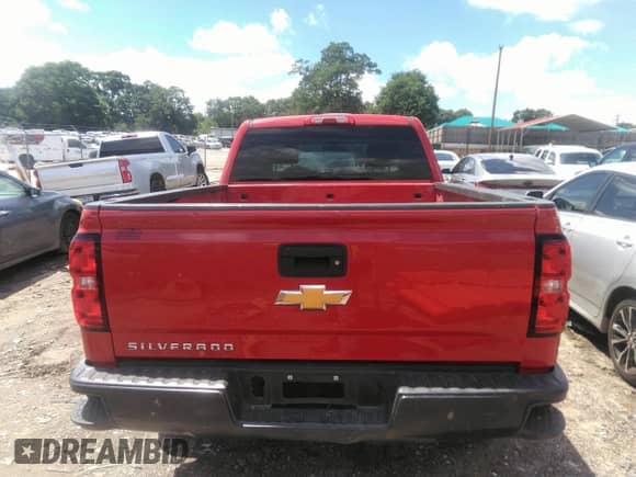 2015 Chevrolet Silverado 1500 Work Truck с VIN 1GCRCPEC7FZ201991, выставлен на аукционе IAAI как лот 42237687 с пробегом Не указан миль и . История ставок и продаж доступна на DreamBid. Изображение 16.