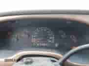 2002 Ford Econoline Cargo z VIN 1FDRE14W72HB82339, wystawiony jako IAAI lot #41730429 z przebiegiem 214 165 mil mil oraz . Historia ofert i sprzedaży dostępna na DreamBid. Obrazek 7.