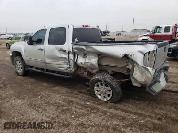 2011 Chevrolet Silverado 3500HD SRW LT z VIN 1GC4K0CG5BF228029, wystawiony jako Copart lot #78067624 z przebiegiem 122 102 mil mil oraz Szkoda całkowita • Salvage title. Historia ofert i sprzedaży dostępna na DreamBid. Obrazek 2.