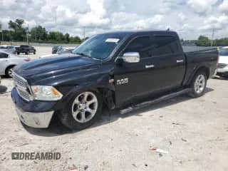 2018 Ram 1500 Laramie z VIN 1C6RR7NT3JS214535, wystawiony jako Copart lot #64320715 z przebiegiem 170 314 mil mil oraz Szkoda całkowita • Salvage title. Historia ofert i sprzedaży dostępna na DreamBid. Obrazek 1.