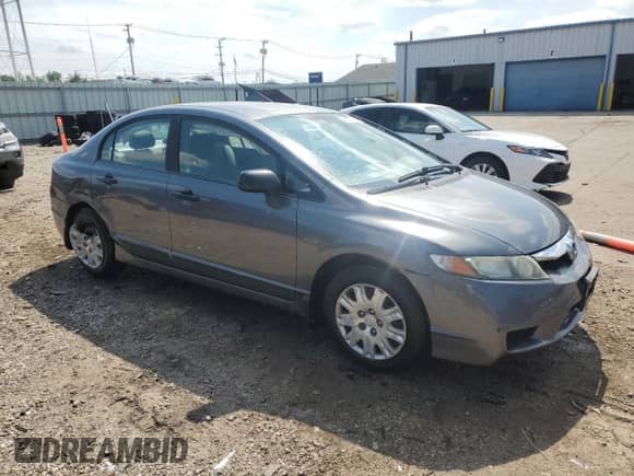 2010 Honda Civic с VIN 19XFA1E36AE067596, выставлен на аукционе Copart как лот 65795275 с пробегом 184 154 миль миль и Списание • Salvage title. История ставок и продаж доступна на DreamBid. Изображение 4.