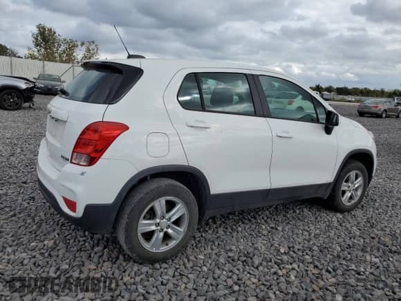 2017 Chevrolet Trax LS z VIN 3GNCJNSB6HL278347, wystawiony jako Copart lot #84708705 z przebiegiem 104 585 mil mil oraz Czysty tytuł • Clean title. Historia ofert i sprzedaży dostępna na DreamBid. Obrazek 3.