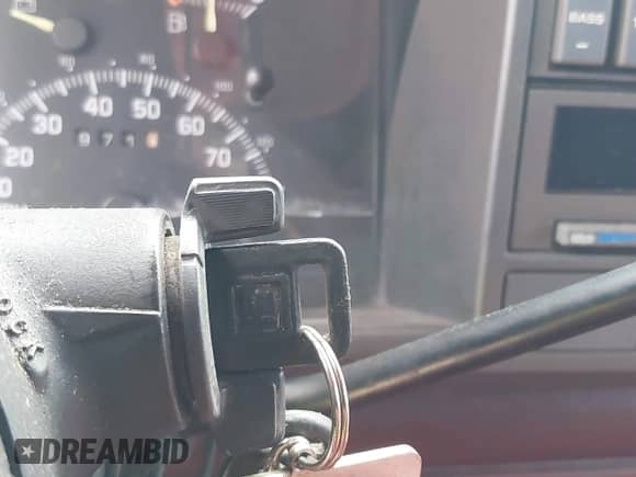 1994 Chevrolet Blazer z VIN 1GNEK18K2RJ362275, wystawiony jako IAAI lot #43018684 z przebiegiem 205 050 mil mil oraz . Historia ofert i sprzedaży dostępna na DreamBid. Obrazek 11.