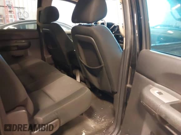 2010 Chevrolet Silverado 1500 LS with VIN 3GCRKREA6AG199138, listed as a IAAI auction lot 41750312 with 208,628 mi miles and . Bid and sale history available at DreamBid. Image 8.