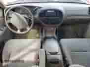 2004 Toyota Tundra SR5 z VIN 5TBBT44164S453674, wystawiony jako Copart lot #69380835 z przebiegiem 214 453 mil mil oraz Czysty tytuł • Clean title. Historia ofert i sprzedaży dostępna na DreamBid. Obrazek 8.