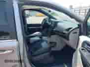 2020 Dodge Grand Caravan SXT with VIN 2C4RDGCGXLR160961, listed as a IAAI auction lot 42891500 with 125,048 mi miles and . Bid and sale history available at DreamBid. Image 5.