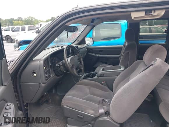 2004 GMC Sierra 1500 SLE with VIN 2GTEC19T741374423, listed as a IAAI auction lot 42656210 with Not provided miles and . Bid and sale history available at DreamBid. Image 12.
