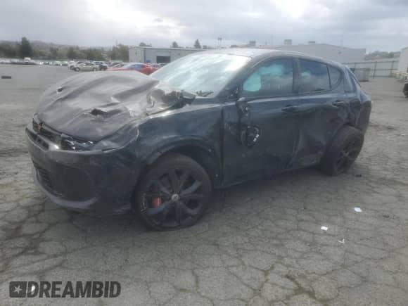 2024 Dodge Hornet R/T with VIN ZACPDFCW9R3A20686, listed as a Copart auction lot 71959264 with 5,017 mi miles and Salvage title. Bid and sale history available at DreamBid. Image 1.