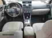 2015 Subaru Forester 2.5i z VIN JF2SJABC6FH819447, wystawiony jako Copart lot #82702675 z przebiegiem 109 957 mil mil oraz Szkoda całkowita • Salvage title. Historia ofert i sprzedaży dostępna na DreamBid. Obrazek 8.