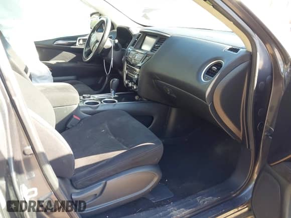 2013 Nissan Pathfinder SV with VIN 5N1AR2MM0DC672059, listed as a IAAI auction lot 42137816 with 138,853 mi miles and . Bid and sale history available at DreamBid. Image 5.