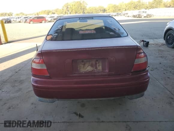 1994 Honda Accord with VIN JHMCD5534RC061850, listed as a Copart auction lot 73778814 with 307,204 mi miles and Clean title. Bid and sale history available at DreamBid. Image 6.