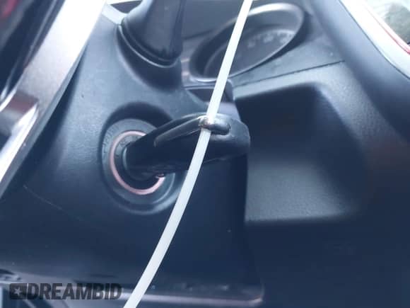 2022 Toyota Camry SE z VIN 4T1G11AK2NU663339, wystawiony jako IAAI lot #43379352 z przebiegiem 69 383 mil mil oraz . Historia ofert i sprzedaży dostępna na DreamBid. Obrazek 11.