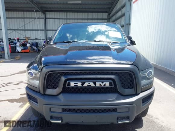 2023 Ram 1500 Warlock z VIN 1C6RR7GG7PS556496, wystawiony jako IAAI lot #42751186 z przebiegiem 60 211 mil mil oraz . Historia ofert i sprzedaży dostępna na DreamBid. Obrazek 6.
