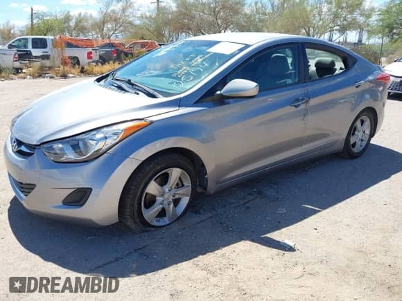 2011 Hyundai Elantra Limited с VIN KMHDH4AE0BU125194, выставлен на аукционе IAAI как лот 43183921 с пробегом 120 865 миль миль и . История ставок и продаж доступна на DreamBid. Изображение 2.