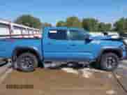 2019 Toyota Tacoma SR z VIN 3TMCZ5AN1KM249062, wystawiony jako IAAI lot #43236818 z przebiegiem 60 599 mil mil oraz . Historia ofert i sprzedaży dostępna na DreamBid. Obrazek 13.