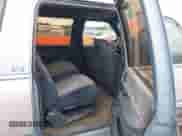 1993 Chevrolet Suburban z VIN 1GNFK16KXPJ306881, wystawiony jako IAAI lot #43344876 z przebiegiem 215 094 mil mil oraz . Historia ofert i sprzedaży dostępna na DreamBid. Obrazek 8.