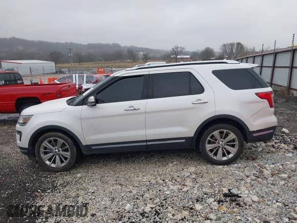 2018 Ford Explorer Limited z VIN 1FM5K7F82JGC69918, wystawiony jako IAAI lot #41427239 z przebiegiem 128 784 mil mil oraz . Historia ofert i sprzedaży dostępna na DreamBid. Obrazek 14.