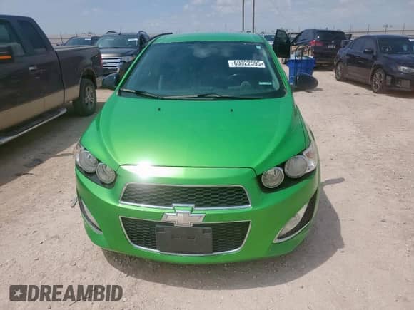 2016 Chevrolet Sonic RS z VIN 1G1JG6SB3G4115480, wystawiony jako Copart lot #69922595 z przebiegiem 65 078 mil mil oraz Szkoda całkowita • Salvage title. Historia ofert i sprzedaży dostępna na DreamBid. Obrazek 5.