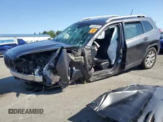 2014 Jeep Cherokee Latitude с VIN 1C4PJMCS4EW298279, выставлен на аукционе Copart как лот 80145615 с пробегом Не указан миль и Списание • Salvage title. История ставок и продаж доступна на DreamBid. Изображение 1.