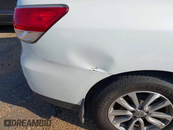 2014 Nissan Pathfinder SL z VIN 5N1AR2MNXEC692930, wystawiony jako IAAI lot #42558833 z przebiegiem 170 337 mil mil oraz . Historia ofert i sprzedaży dostępna na DreamBid. Obrazek 13.