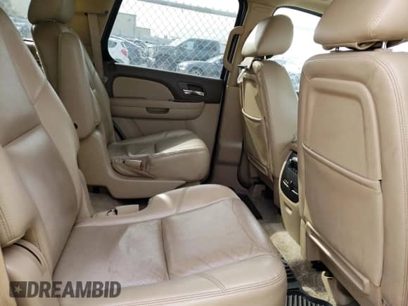 2012 Chevrolet Tahoe LTZ z VIN 1GNSCCE04CR213048, wystawiony jako Copart lot #51284685 z przebiegiem 192 733 mil mil oraz Czysty tytuł • Clean title. Historia ofert i sprzedaży dostępna na DreamBid. Obrazek 11.