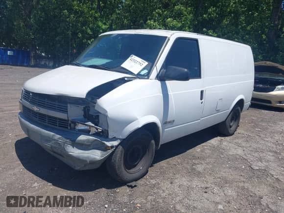 1997 Chevrolet Astro Cargo z VIN 1GCDM19W1VB228491, wystawiony jako IAAI lot #42322752 z przebiegiem 491 108 mil mil oraz . Historia ofert i sprzedaży dostępna na DreamBid. Obrazek 2.