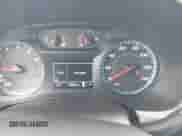 2021 Chevrolet Traverse LS z VIN 1GNERFKW0MJ244559, wystawiony jako IAAI lot #42461606 z przebiegiem 51 923 mil mil oraz . Historia ofert i sprzedaży dostępna na DreamBid. Obrazek 15.