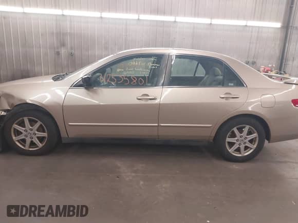 2004 Honda Accord LX с VIN 1HGCM66354A083707, выставлен на аукционе IAAI как лот 42535801 с пробегом 232 141 миль миль и . История ставок и продаж доступна на DreamBid. Изображение 15.